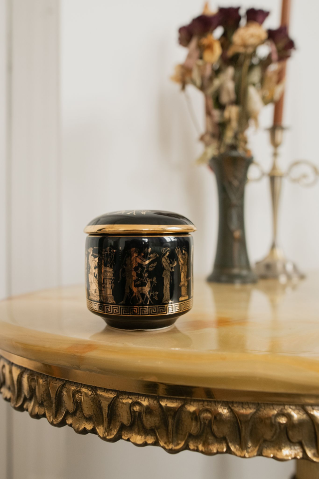 Trésor de l’Olympe 🖤 Bonbonnière noire et dorée 