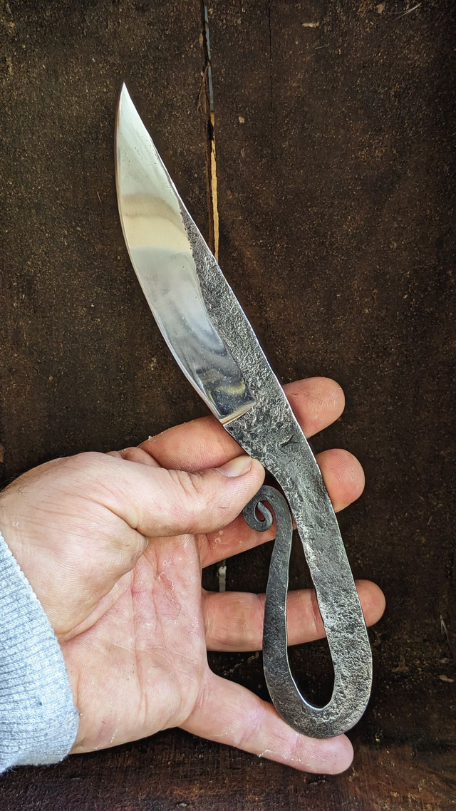 Couteau brut de forge