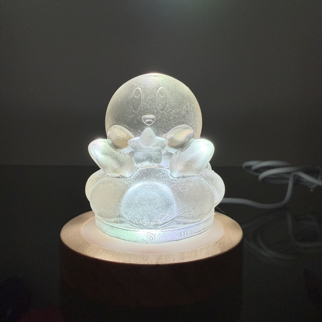 Fanart in resina trasparente con base luminosa