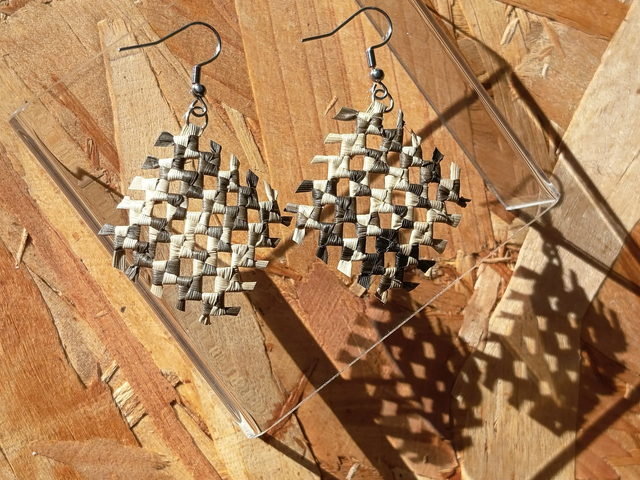  &quot;Attrape-vent&quot;  Boucles d&#039;oreilles -vert et blanc