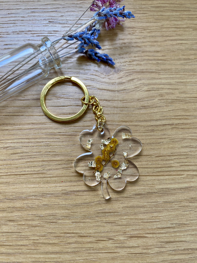 Porte clé trèfle - mimosa