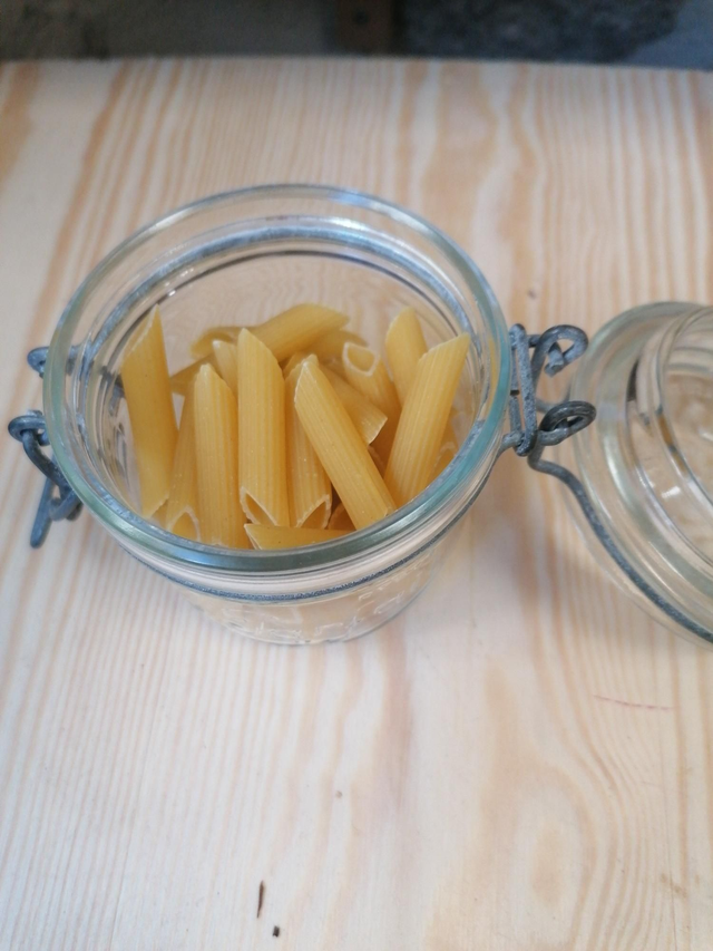 Penne Blanche. Prix Pour 100g 