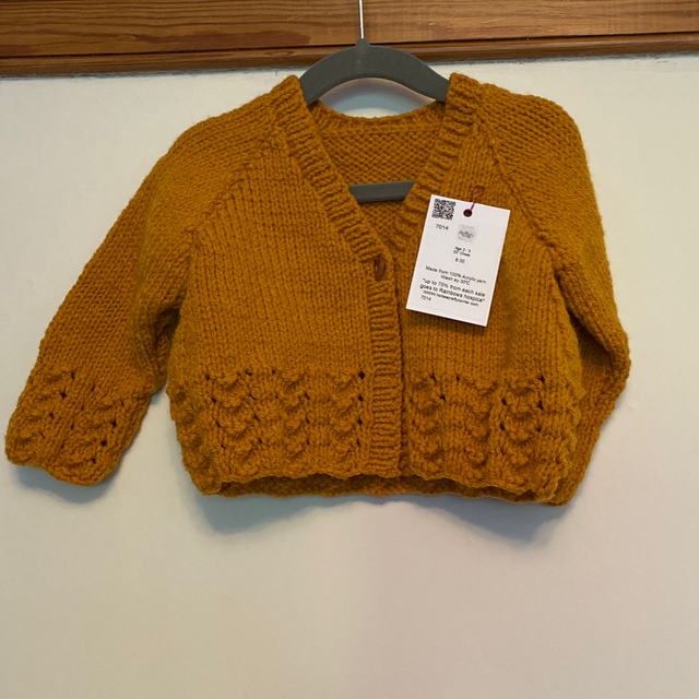 7014 Girl’s cardigan 