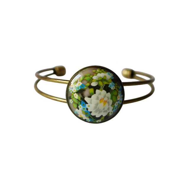 Bracelet jonc rétro fleur blanche