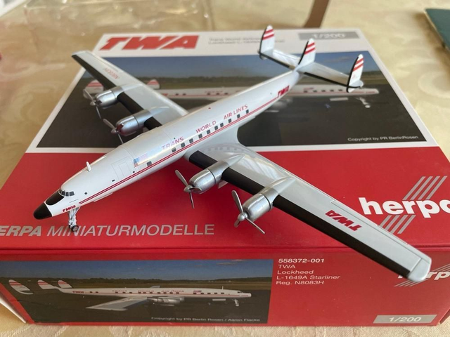 Lockheed L-1649A Starliner TWA Metallmodell