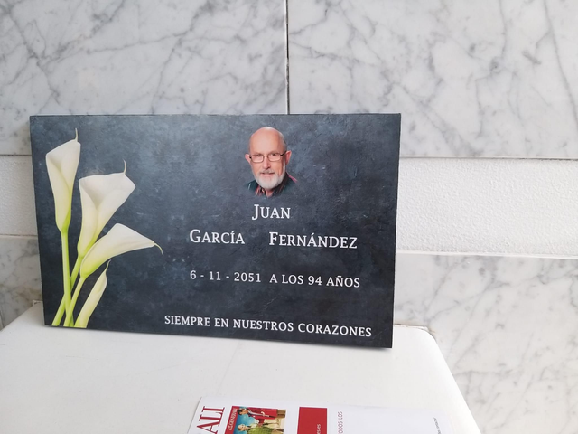 Lápida porcelana columbario 