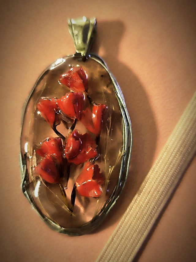 Pendentif petites fleurs