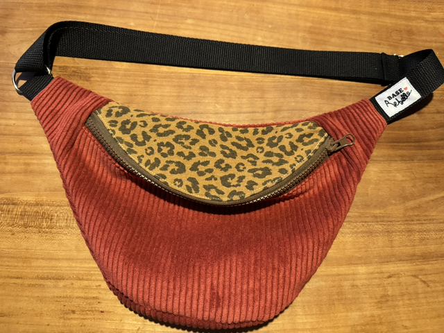 Carlota velours rouge et leo