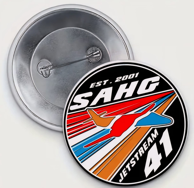 Speke Aero J41 pin badge 3.7cm