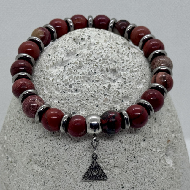 Bracelet en jaspe rouge, intercalaires inox &amp; Œil de la Providence