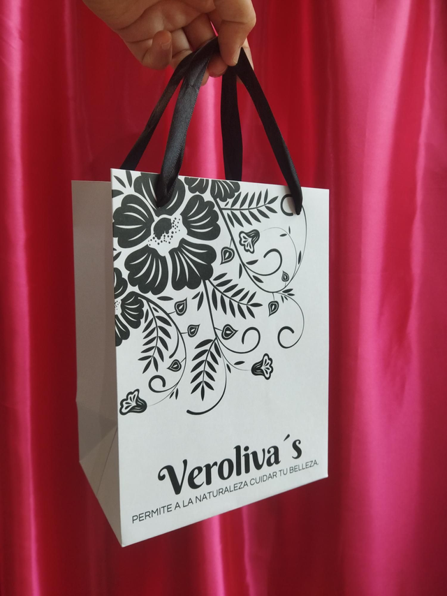 10 Bolsas  20x10x15 CM  bond 140