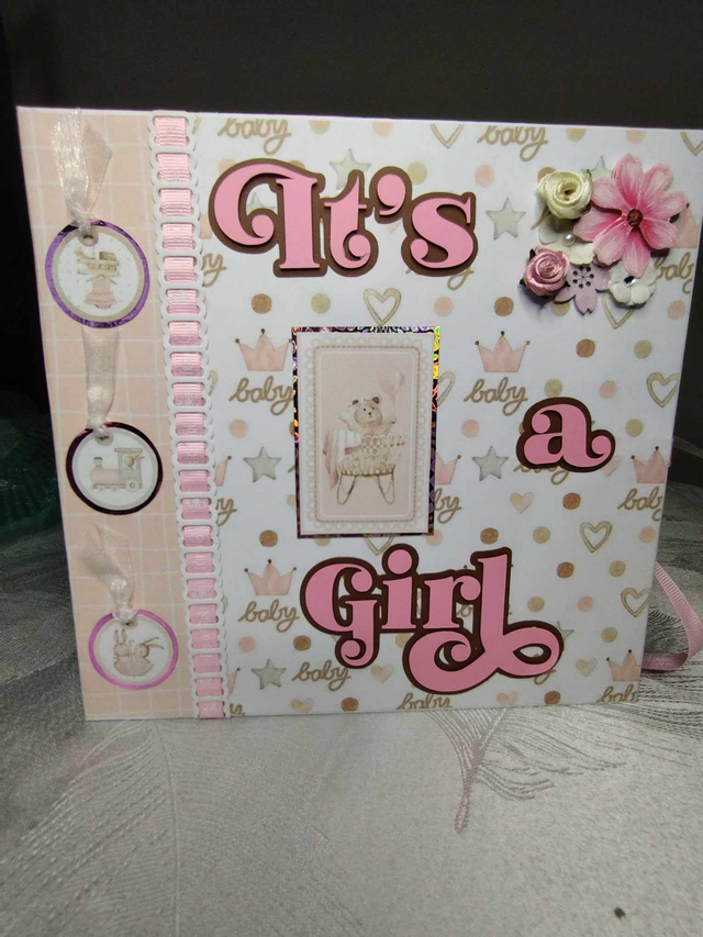 Album photos "It's a girl"