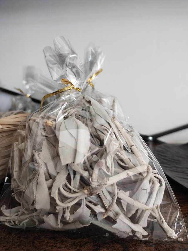 Feuilles De Sauge Blanche De Californie 