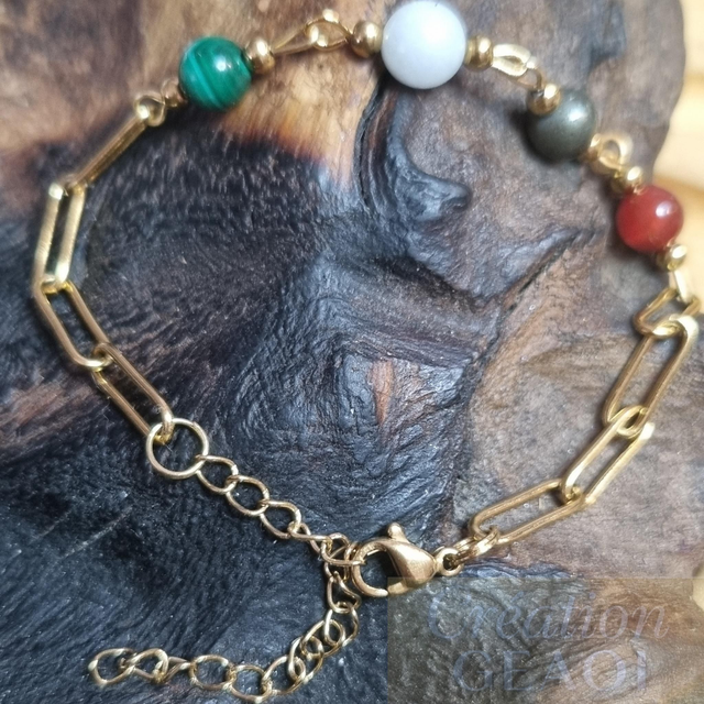Bracelet des êtres chers : Agate rouge Cornaline, pyrite, Emeraude et Malachite