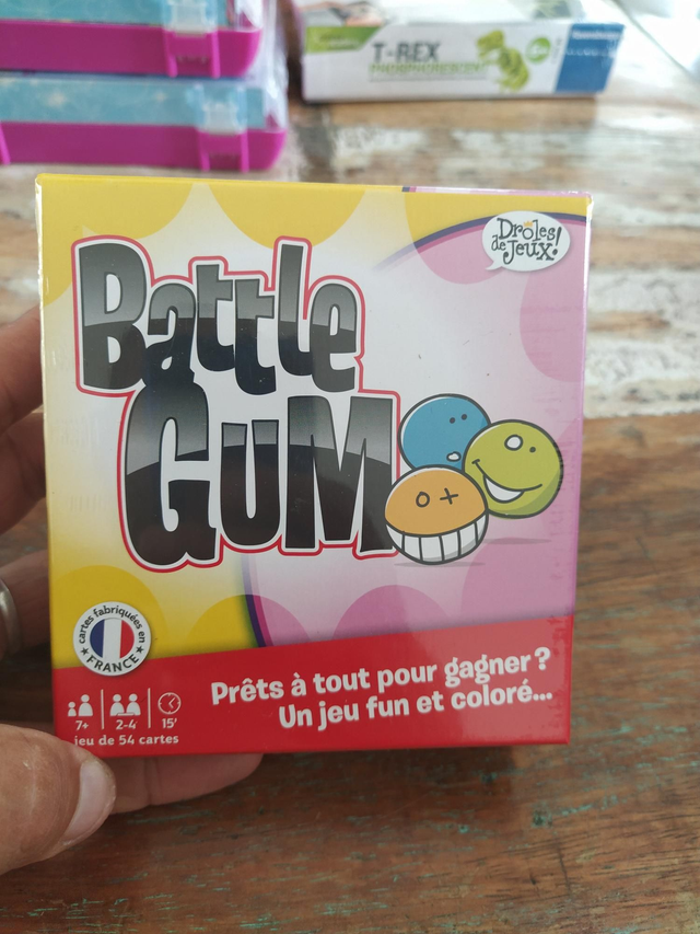 BATTLE GUM