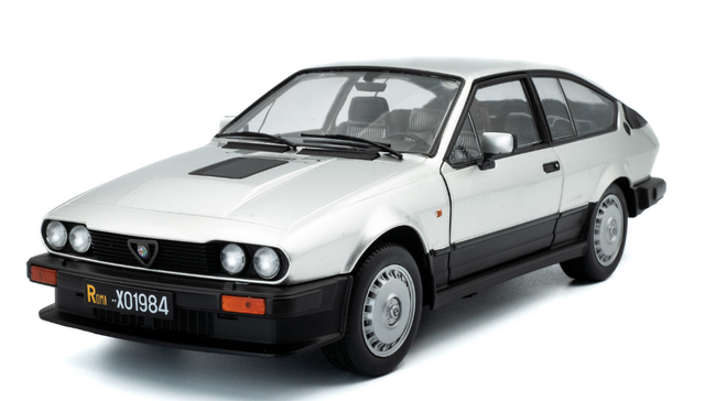 Alfa Romeo GTV6 silver Solido 1:18