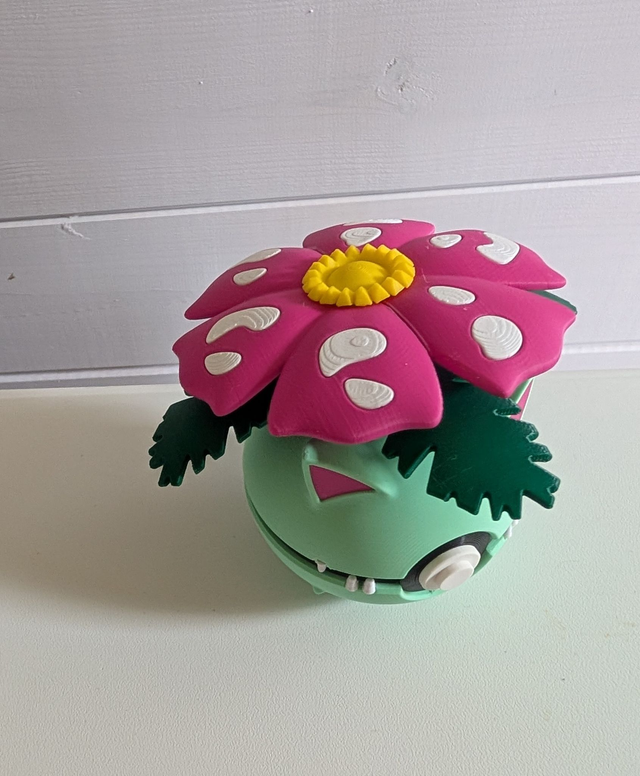 Venusaur Pokeball