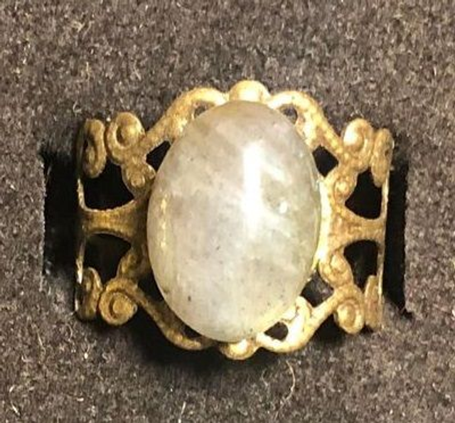 labradorite (bague baroque dorée) 
