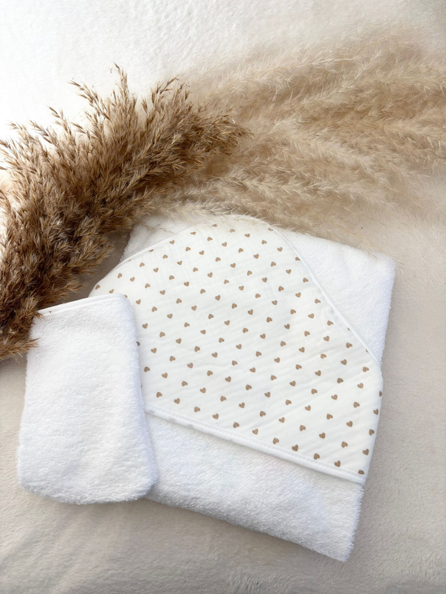 Cape de bain + Gant cœur beige