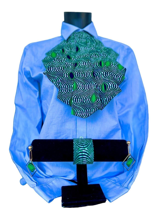 Collier plus boucle d&#039;oreille et bracelet