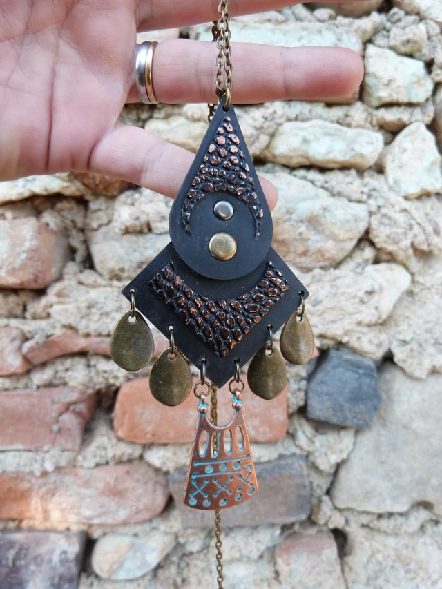 Collier * Bo-M *
