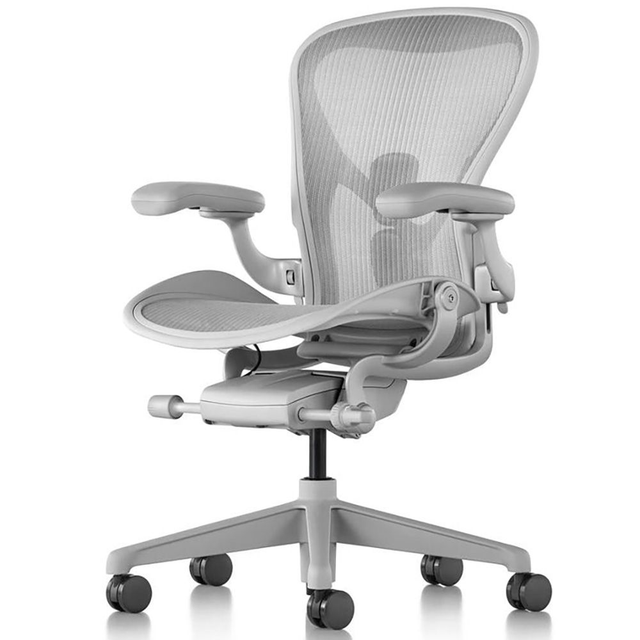 Herman Miller Aeron tout options, taille B, teinte Mineral, accoudoirs 3 D en Vinyl