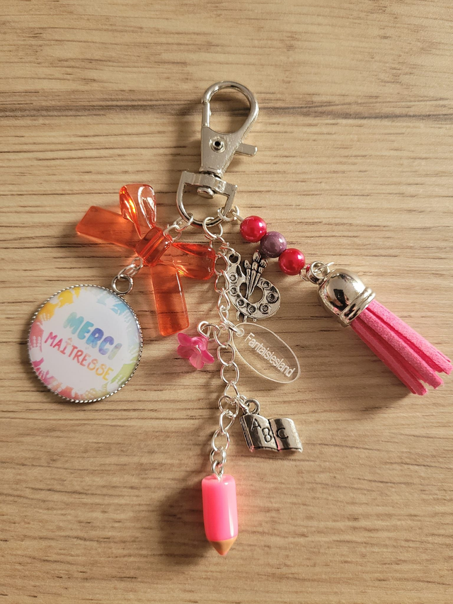 Bijou de sac Merci Maîtresse - modèle pour maternelle - rose