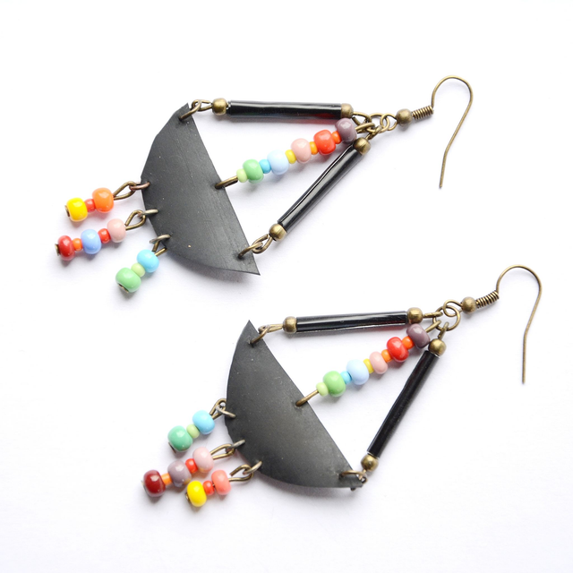 Boucles d&#039;Oreilles Upcyclées en Chambre à Air Recyclée - Ethniques Multicolores