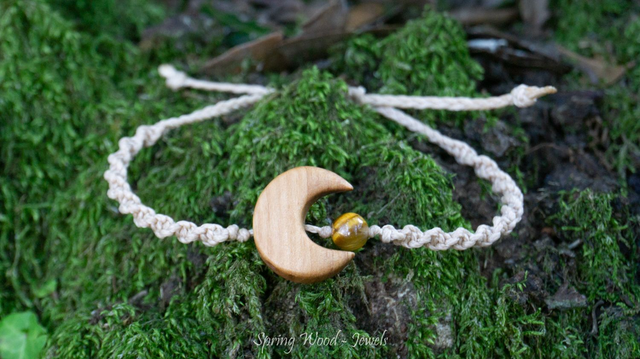 Moon bright, occhio di tigre