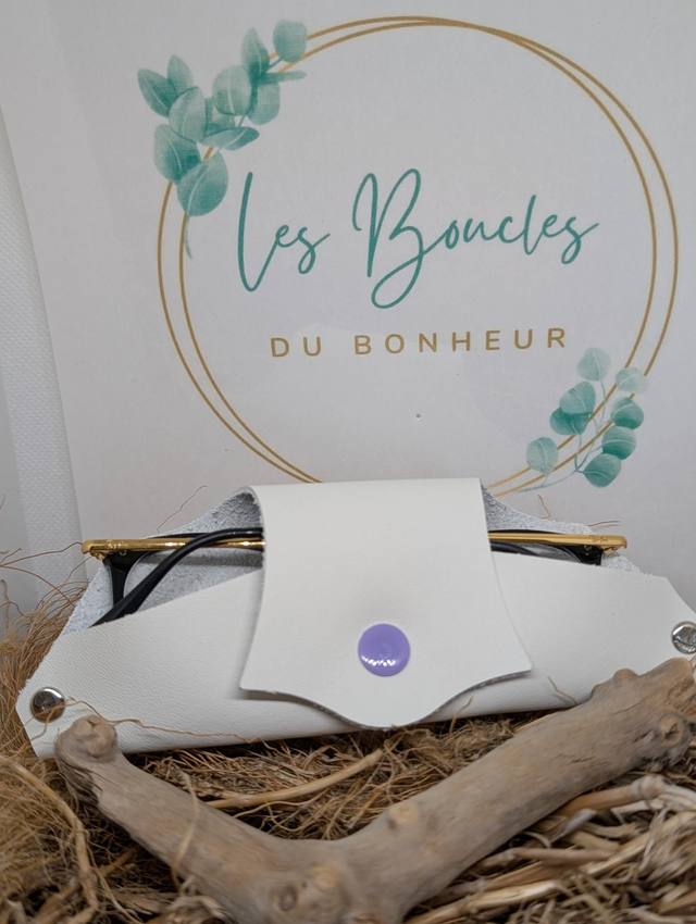 Étui à lunettes blanc