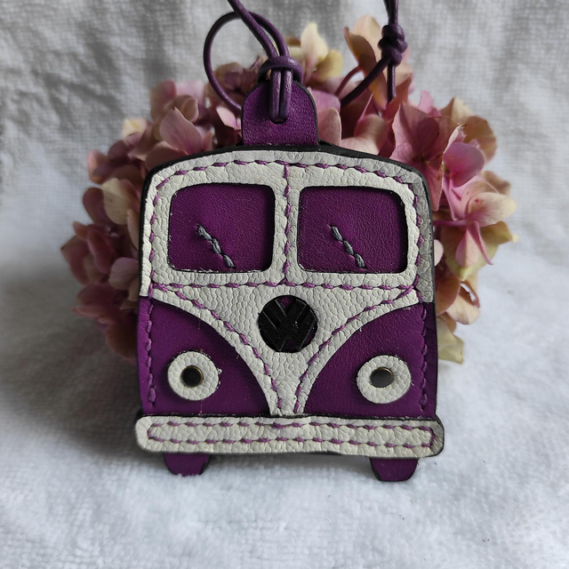 Van en cuir à suspendre 