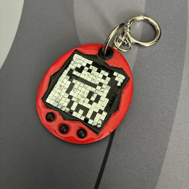 Tamagotchi přívěsek - Tamatchi Red/Black