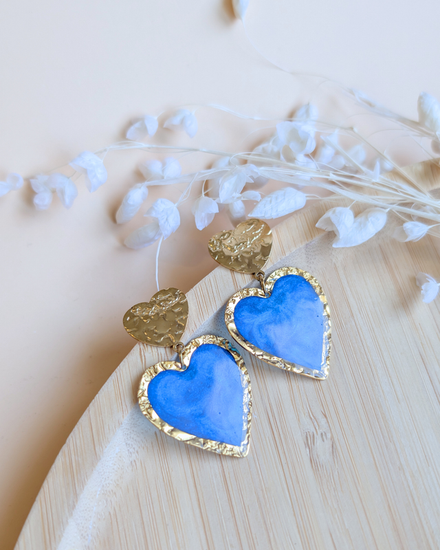 Amor bleu - Boucles d’oreilles en résine faite main 