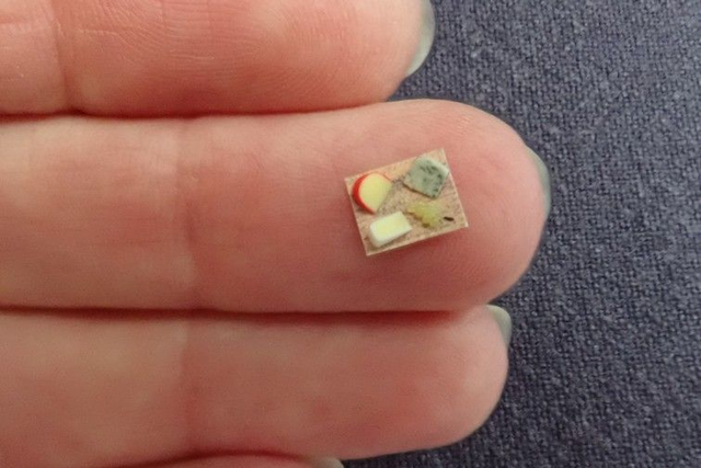 Cheeseboard - Continental (1/48th scale)