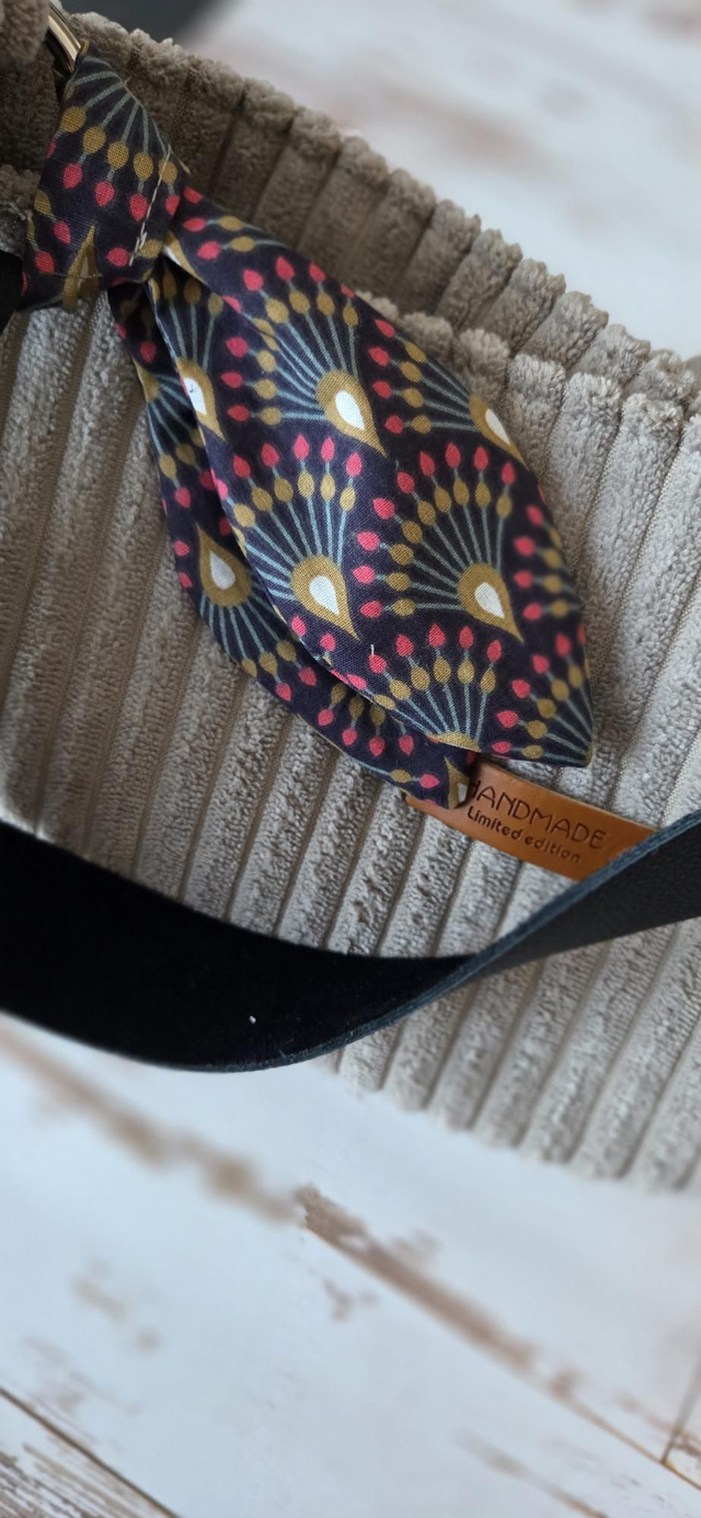 Sac à main porté épaule velours beige