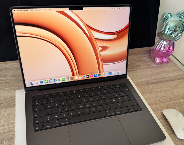 Macbook Pro 14&quot; M3 PRO 36G 500G 18 coeurs 2023  Noir sideral