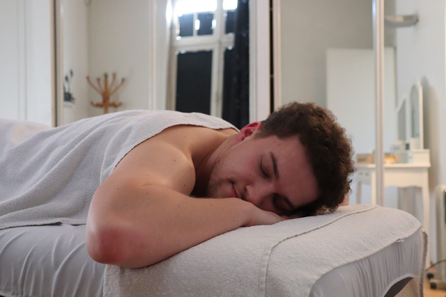 Massage Hivernal à la Cannelle