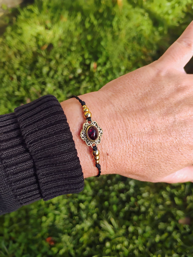 Bracelet avec sa pierre fine sur laiton