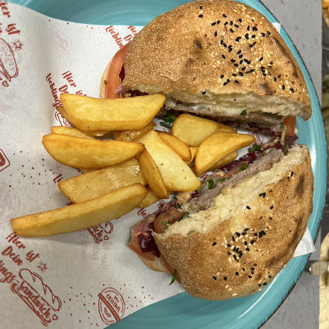 Crazy  cheese burger teller mitnehmen 