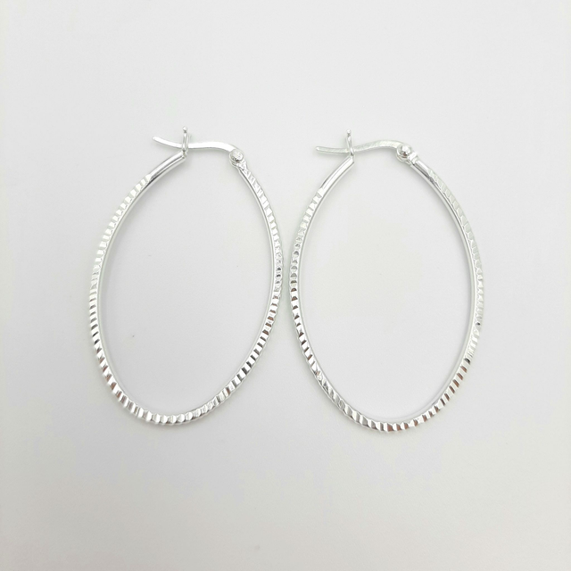 Laser Cut Oval Hoop