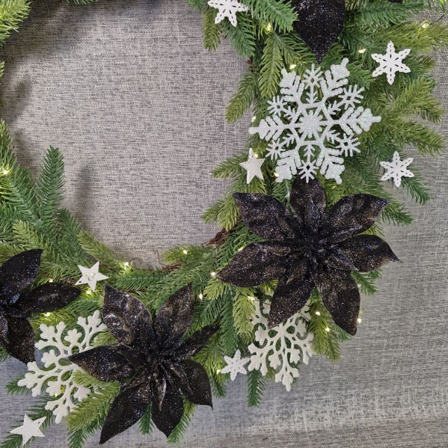X-Large Artificial Christmas Wreath - Black and White with Lights