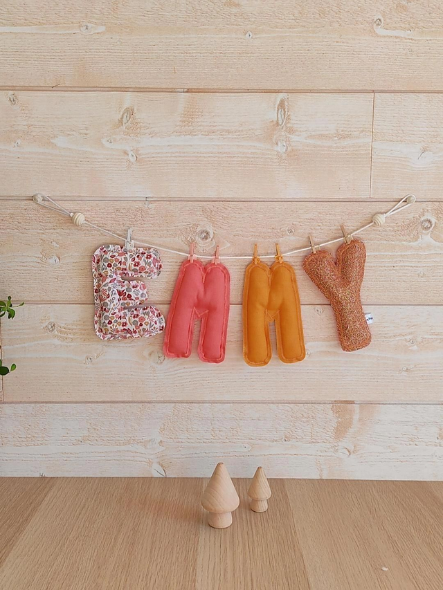 Guirlande prénom modèle EMMY