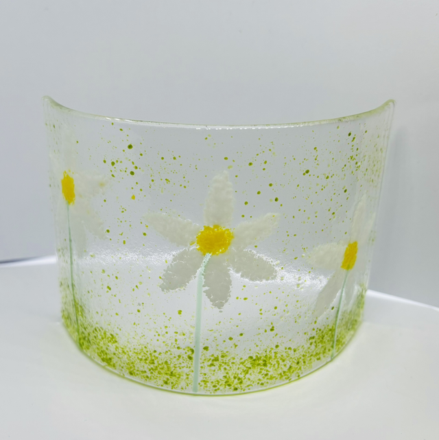 Daisies Curved Fused Glass Scene