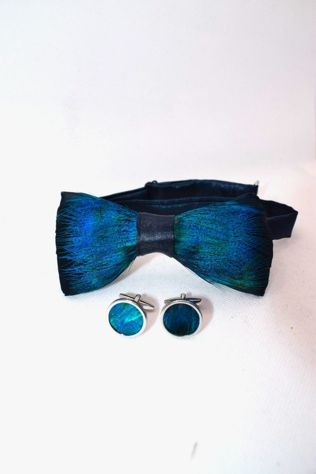 Parure homme bleu de paon