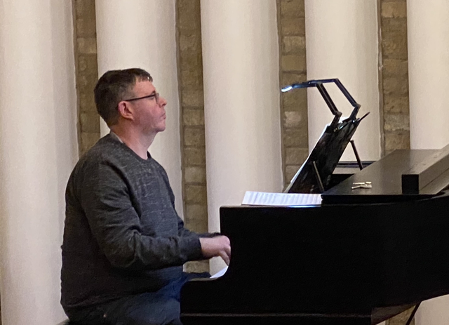 Organist - Simon Corner - 7pm, Thu 4 Jun 2026