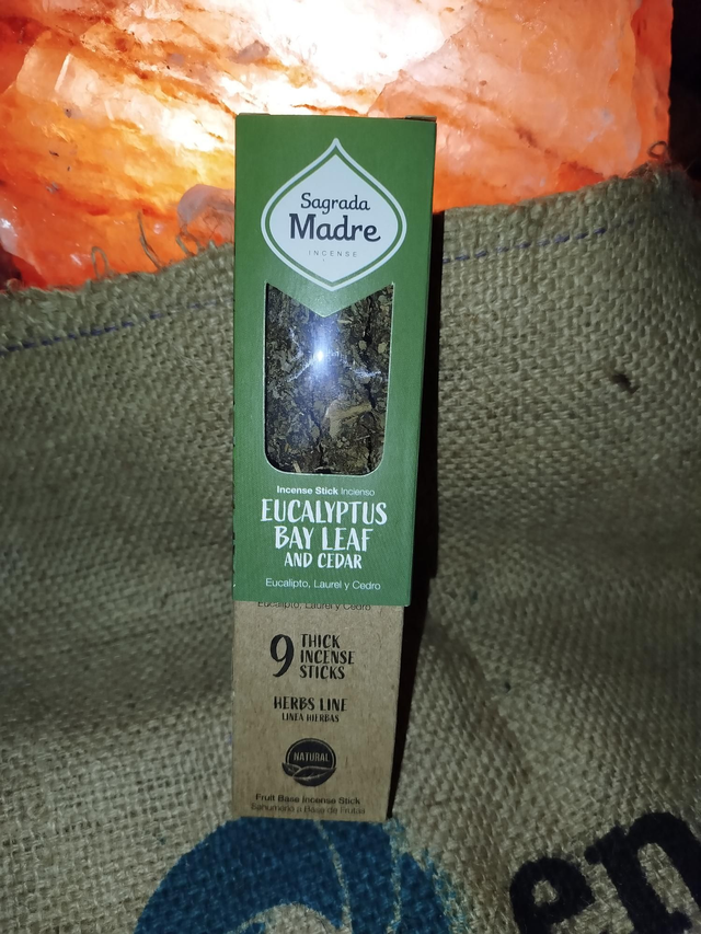 Encens Eucalyptus, Laurier et Cèdre 