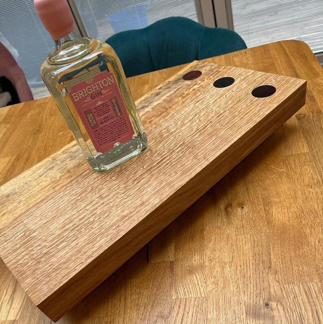 SOLD SOLD SOLD Oak chopping/cutting board with epoxy resin detail