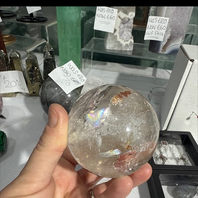 Garden quartz - full of rainbows 