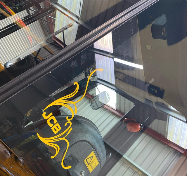 Jcb corner swirls - PAIR 