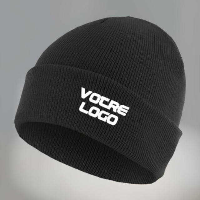 Bonnet brodé sur mesure